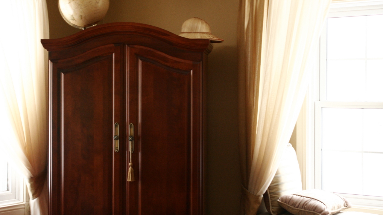 The Wardrobe Answers for Me